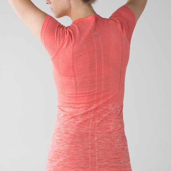 Lululemon swiftly tech SS size 10 - Picture 9 of 11